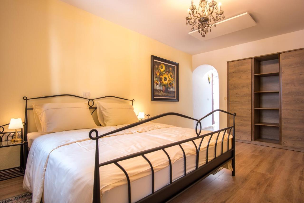Vila Radolca Apartments & Rooms Radovljica Bagian luar foto