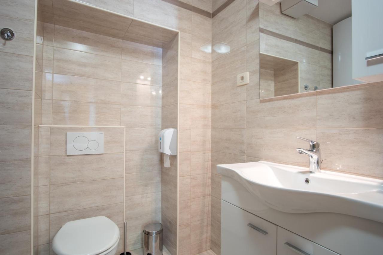 Vila Radolca Apartments & Rooms Radovljica Bagian luar foto