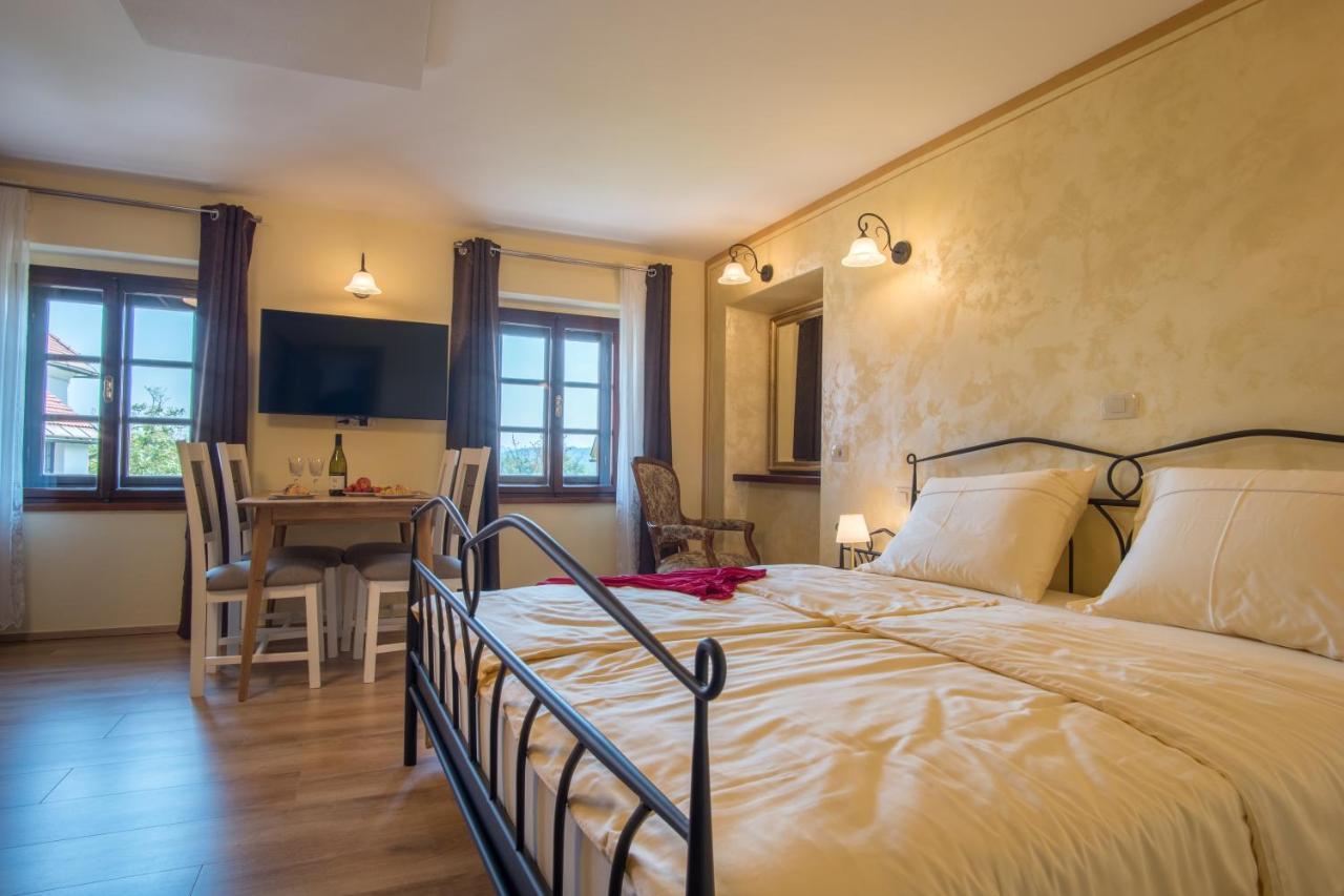 Vila Radolca Apartments & Rooms Radovljica Bagian luar foto