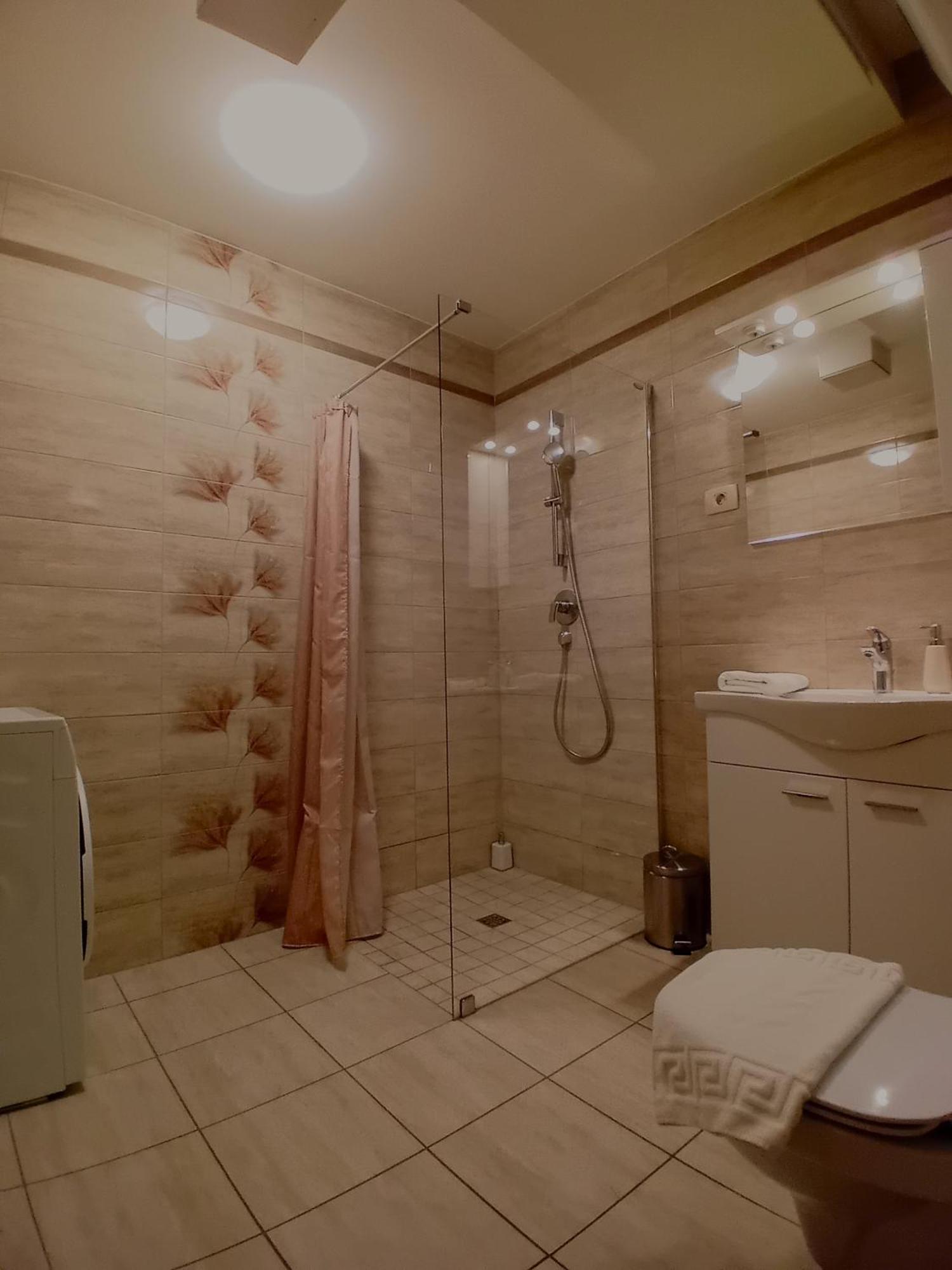 Vila Radolca Apartments & Rooms Radovljica Bagian luar foto